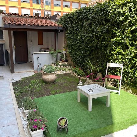 House With Private Garden Roma Exterior foto
