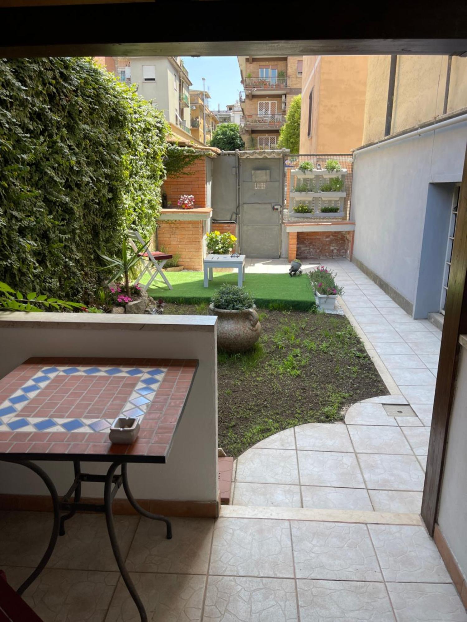 House With Private Garden Roma Exterior foto
